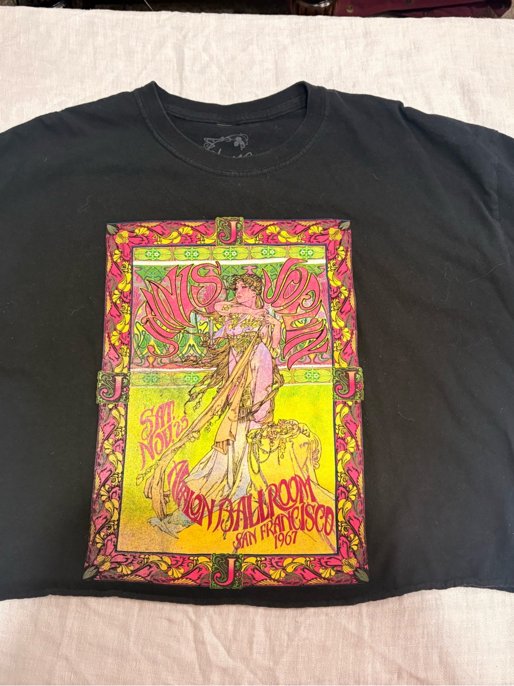 Janis Joplin Aris Black Crew Neck T‑Shirt with Subtle White Logo XL